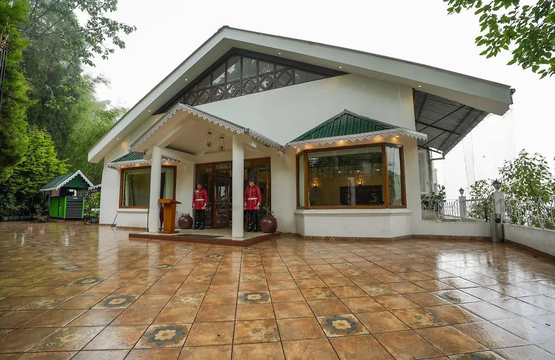 Summit Lillium Hotel & Spa-1